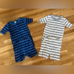 Hanna Andersson Gray and White Striped/Blue Striped Pajama Sets (2 pair)
